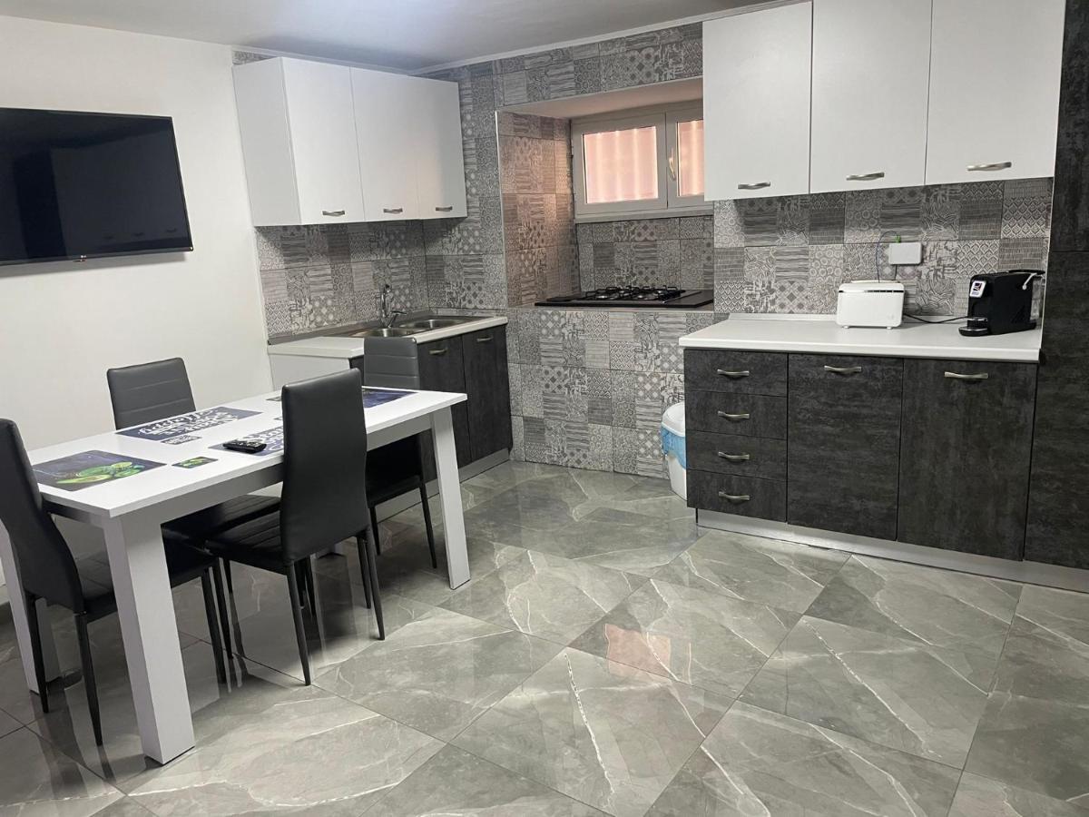 Апартаменти Casa Krizia 1 Неаполь Екстер'єр фото